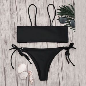 Black bikini